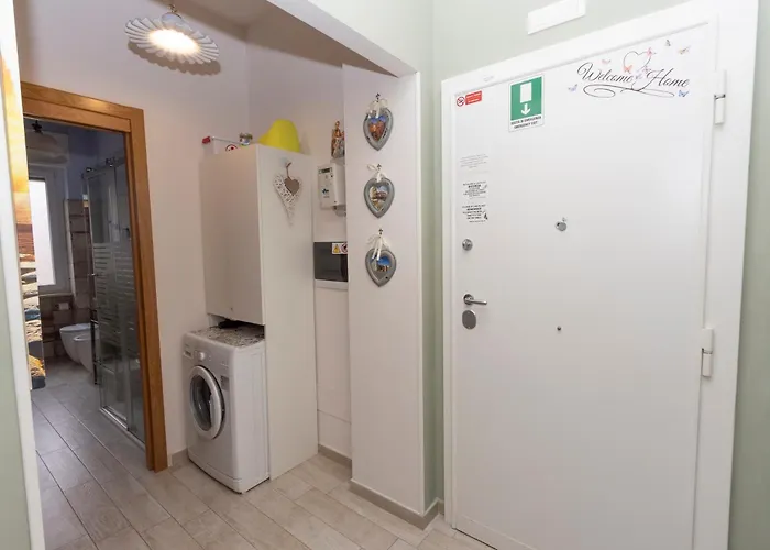 Apartment B9 Rom